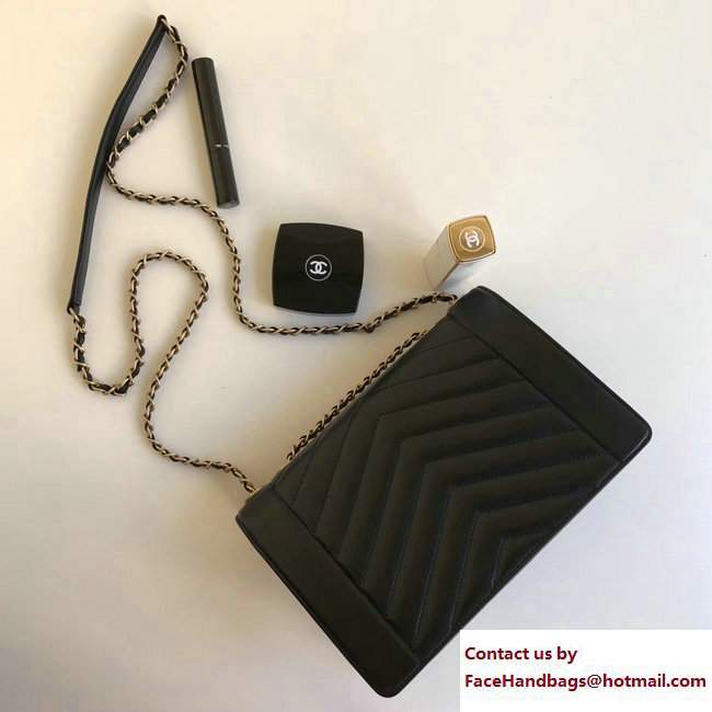 Chanel Lambskin & gold metal Chevron small/medium Flap Bag black